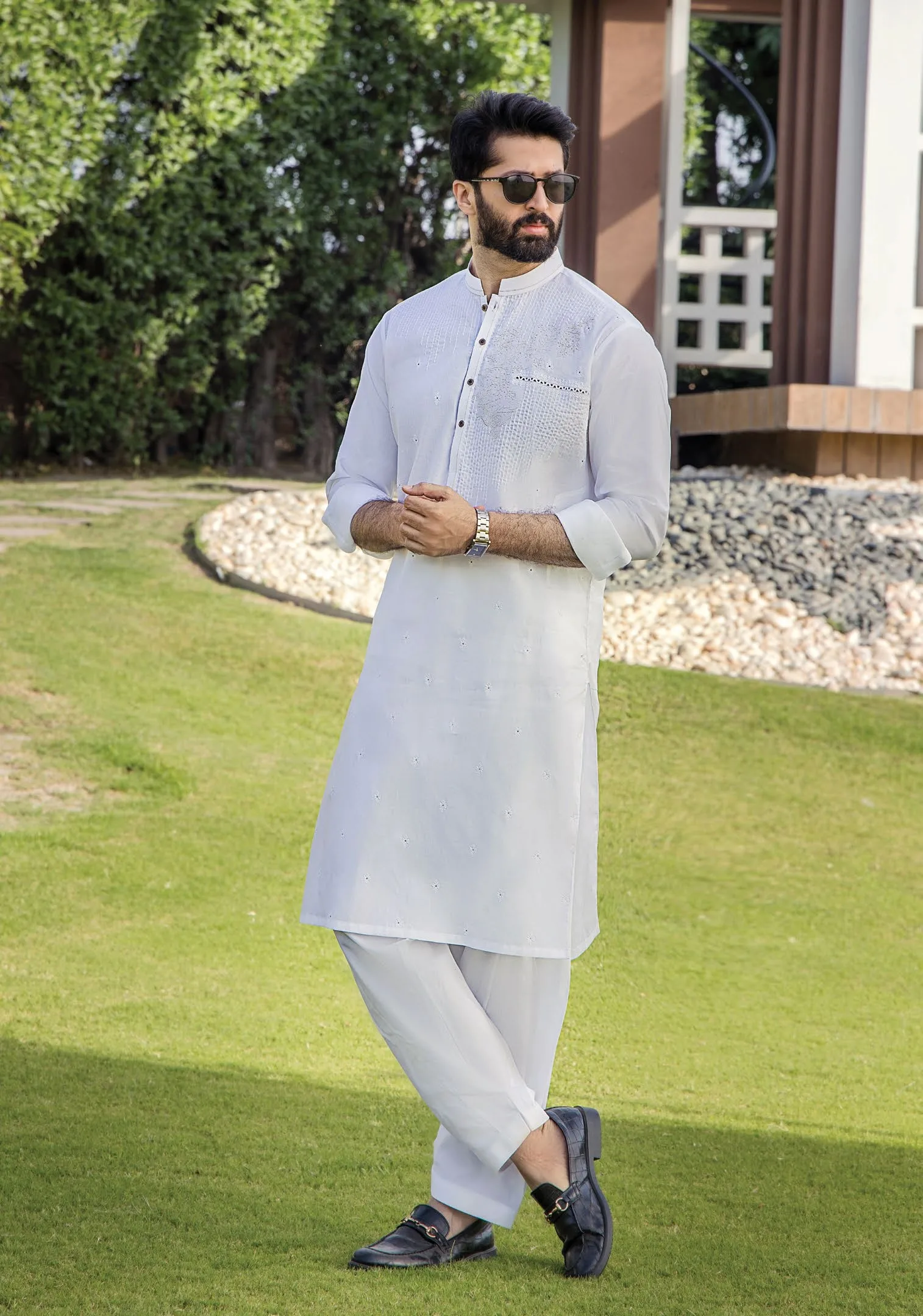Riwaj Modern Libas – Premium Off-White Men?s Kurta Shalwar